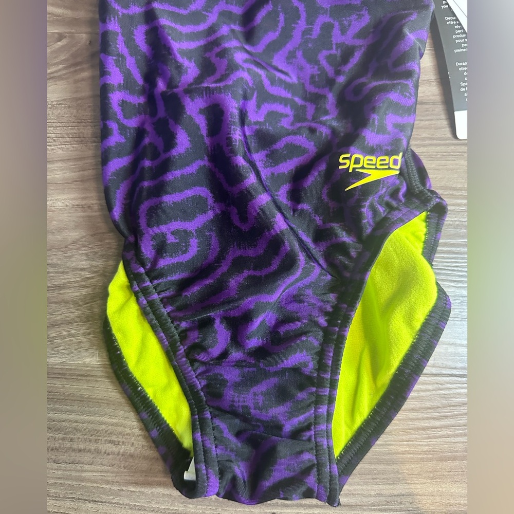 Speedo One Piece Swimsuit Purple Black Print Neon Yellow Lining Size 7/8 NWT - Picture 3 of 10